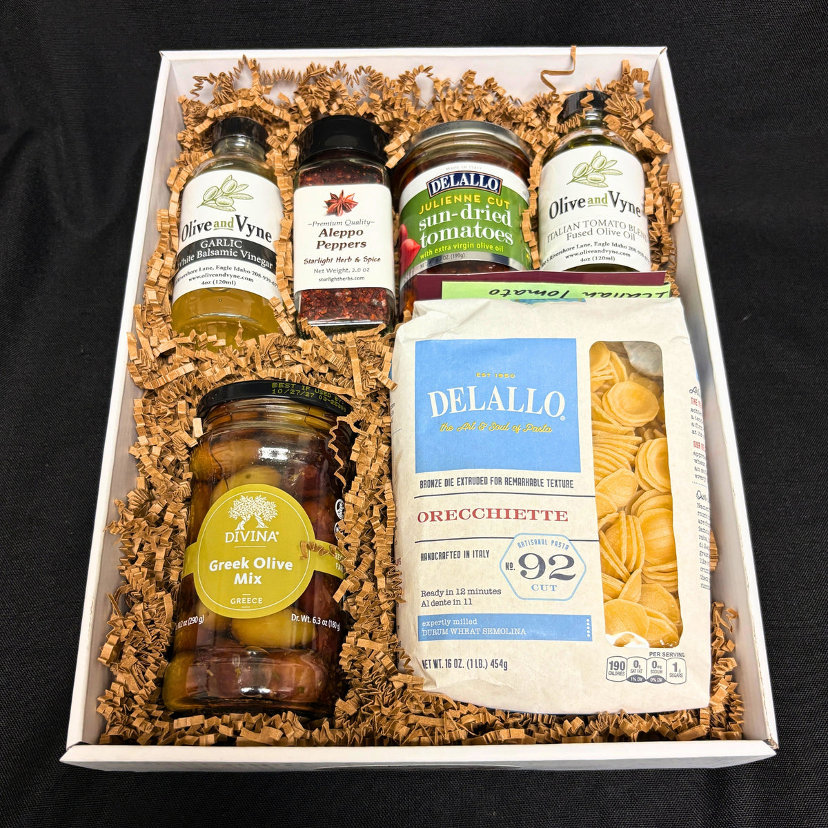 Pasta Lovers - 9x12 - Italian Tomato & Garlic Balsamic Gift Box