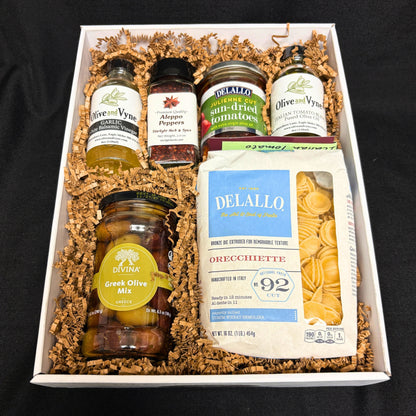 Pasta Lovers - 9x12 - Italian Tomato & Garlic Balsamic Gift Box