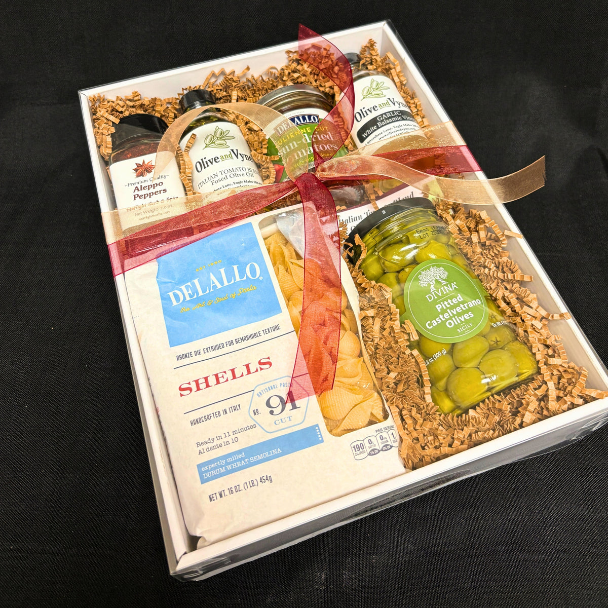 Pasta Lovers - 9x12 - Italian Tomato & Garlic Balsamic Gift Box