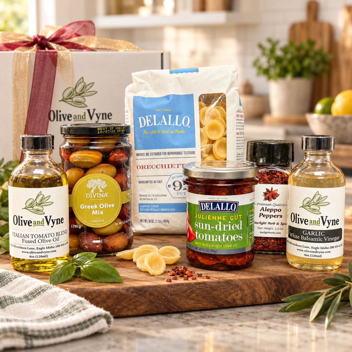 Pasta Lovers - 9x12 - Italian Tomato & Garlic Balsamic Gift Box