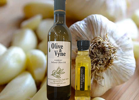 GARLIC Infused Olive Oil